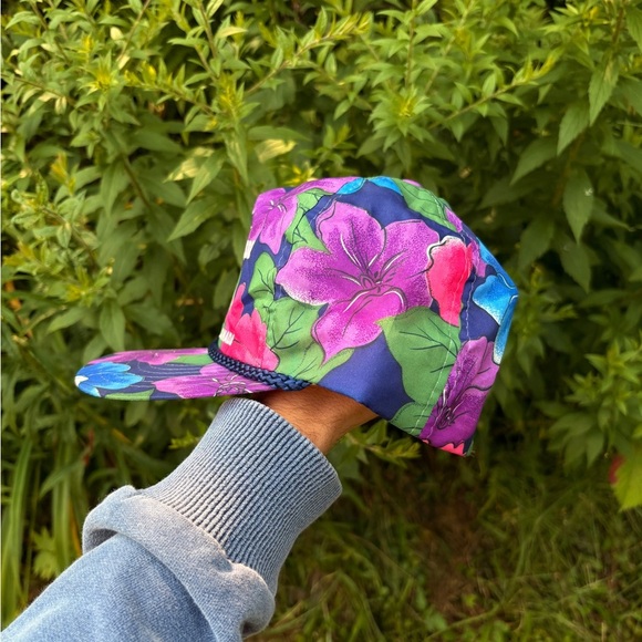Vintage FISHING COLORFUL trucker hat BUDD’s Gunisao lake lodge manitoba rope - Picture 4 of 6